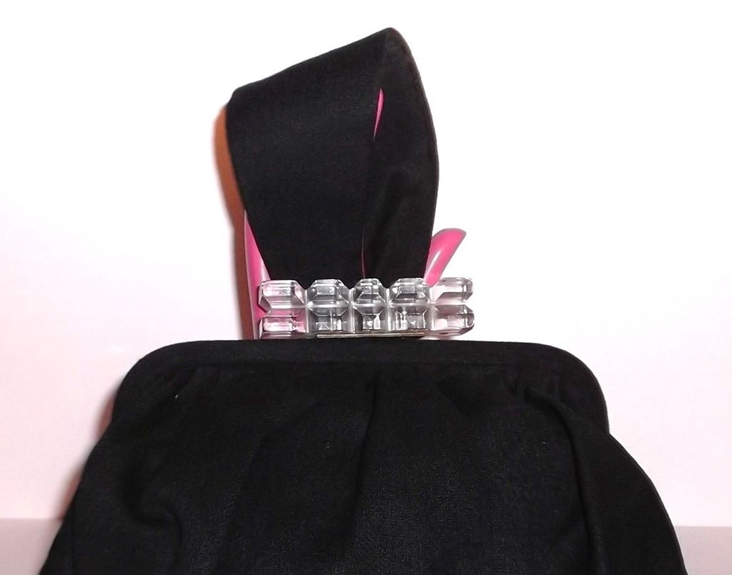 1940s Vintage Black Wool Handbag with Lucite Clasp 1940s Vintage Black Wool Handbag with Lucite Clasp