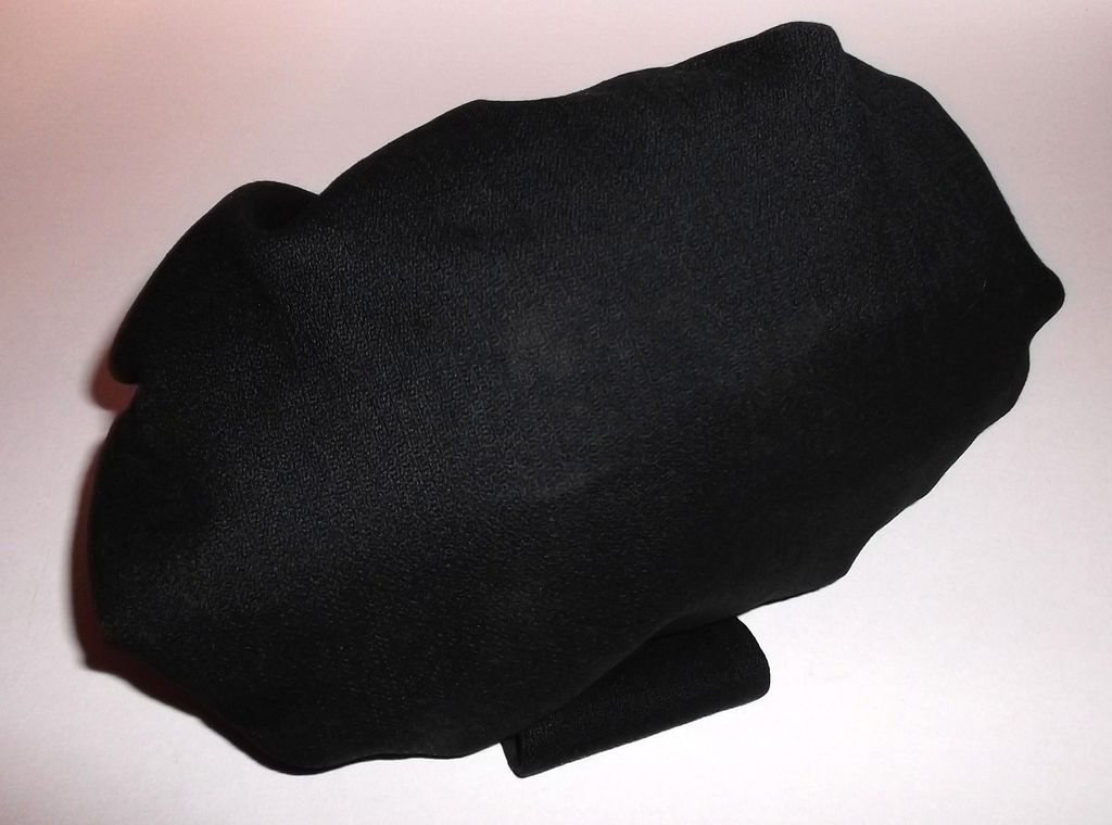 1940s Vintage Black Wool Handbag with Lucite Clasp 1940s Vintage Black Wool Handbag with Lucite Clasp