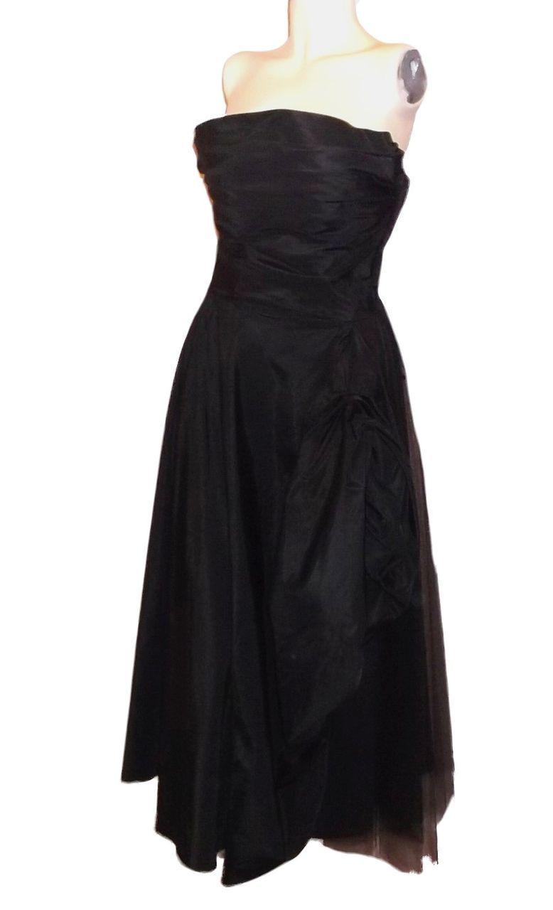 1950s Vintage Fred Perlberg Black Taffeta & Tulle Cocktail Bombshell Dress Size 5/6 1950s Vintage Fred Perlberg Black Taffeta & Tulle Cocktail Bombshell Dress Size 5/6