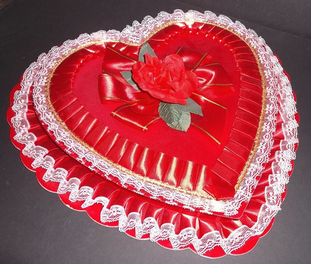 Vintage Valentine Red Satin & Rose Large Heart Shaped Candy Box Vintage Valentine Red Satin & Rose Large Heart Shaped Candy Box