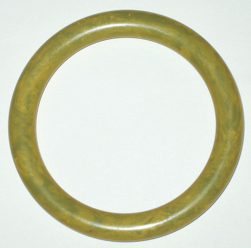1940s Vintage Bakelite Marbled Green Bakelite Bangle 1940s Vintage Bakelite Marbled Green Bakelite Bangle