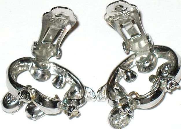 Signed Crown Trifari Crystal Chandelier Pendant & Earrings Demi Signed Crown Trifari Crystal Chandelier Pendant & Earrings Demi