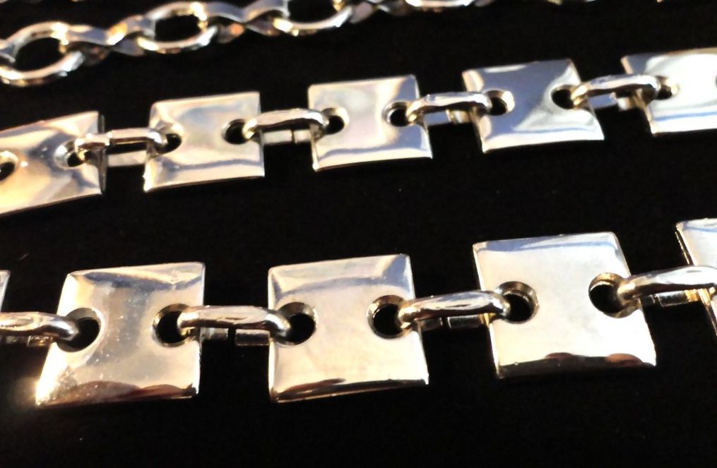 VINTAGE MOD Silver tone Squares and Chain Link Belt VINTAGE MOD Silver tone Squares and Chain Link Belt