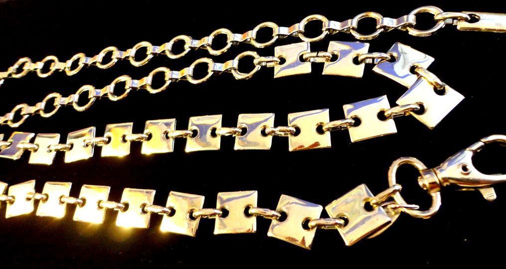VINTAGE MOD Silver tone Squares and Chain Link Belt VINTAGE MOD Silver tone Squares and Chain Link Belt