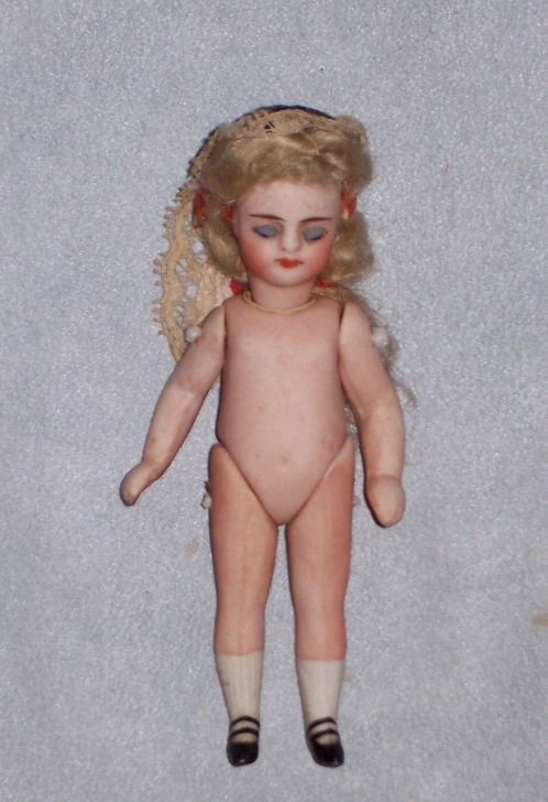 4.25" French -type All-Bisque ~ Rare Sleep Eyes ~ Trunk and Wardrobe 4.25" French -type All-Bisque ~ Rare Sleep Eyes ~ Trunk and Wardrobe