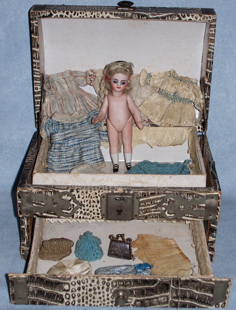 4.25" French -type All-Bisque ~ Rare Sleep Eyes ~ Trunk and Wardrobe 4.25" French -type All-Bisque ~ Rare Sleep Eyes ~ Trunk and Wardrobe