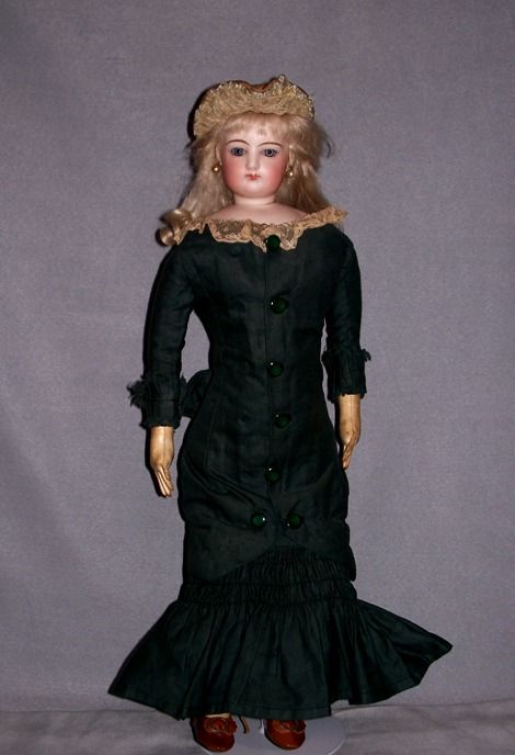 17" French Fashion Lady ~ Fine Condition 17" French Fashion Lady ~ Fine Condition