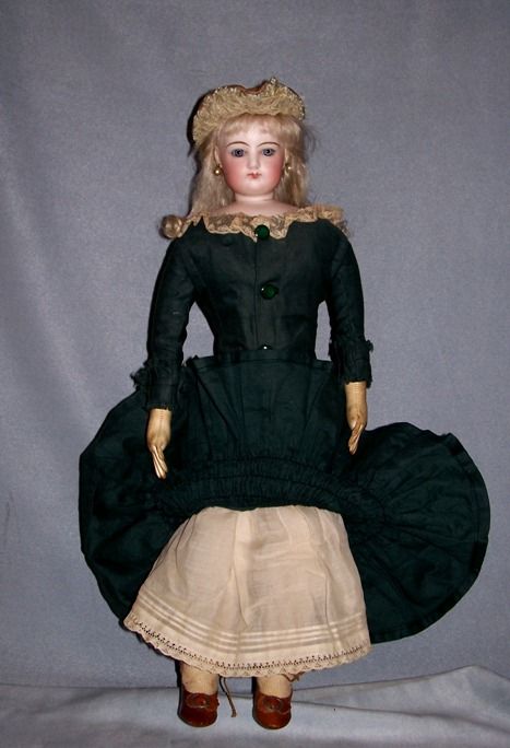 17" French Fashion Lady ~ Fine Condition 17" French Fashion Lady ~ Fine Condition