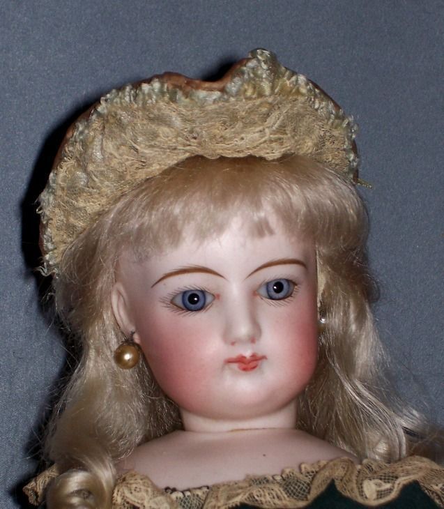 17" French Fashion Lady ~ Fine Condition 17" French Fashion Lady ~ Fine Condition
