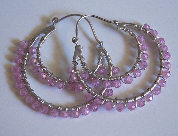 Double hoop earrings with pink quartz Double hoop earrings with pink quartz