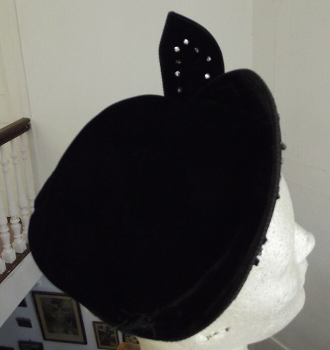 Fabulous Hat With Rhinestones Fabulous Hat With Rhinestones