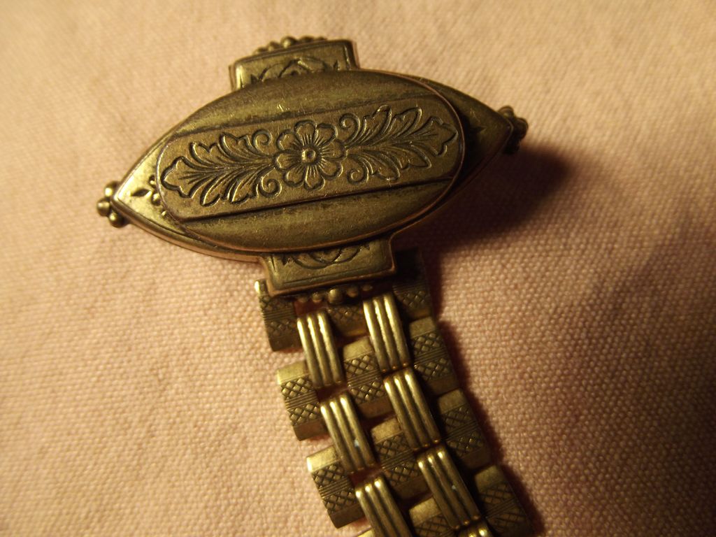 Prety Vintage Locket Prety Vintage Locket