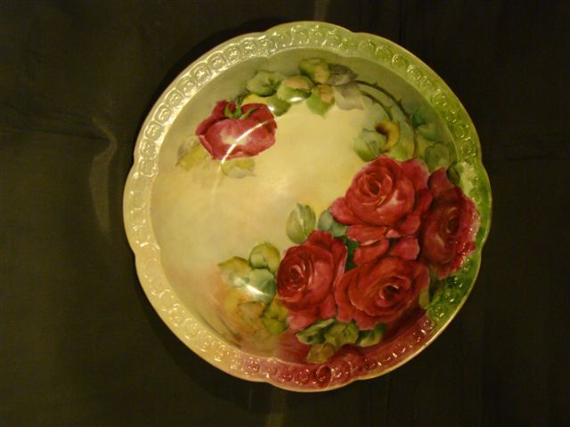 Bavarian hand painted red roses bowl Bavarian hand painted red roses bowl