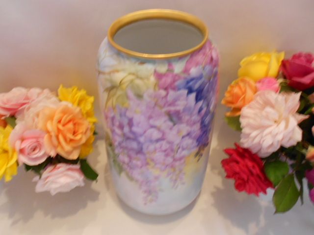 Huge Porcelain Floor Vase; Cascading Wisteria; Gorgeous Colors Huge Porcelain Floor Vase; Cascading Wisteria; Gorgeous Colors