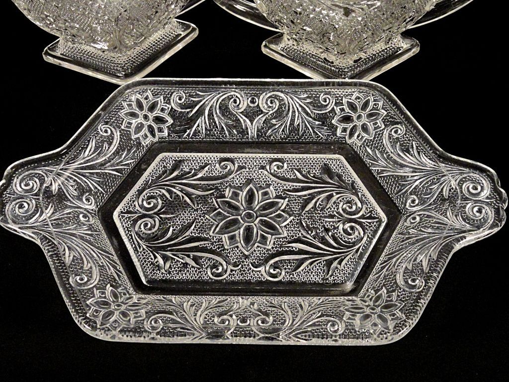 Vintage Indiana Sandwich Glass Pattern #170 Crystal Creamer and Sugar on Tray Vintage Indiana Sandwich Glass Pattern #170 Crystal Creamer and Sugar on Tray