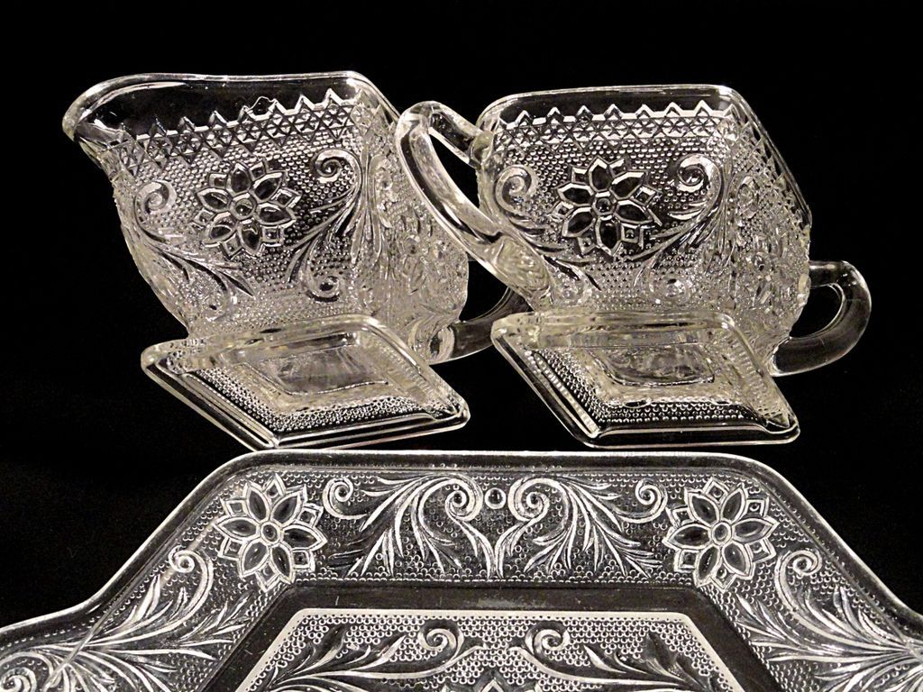 Vintage Indiana Sandwich Glass Pattern #170 Crystal Creamer and Sugar on Tray Vintage Indiana Sandwich Glass Pattern #170 Crystal Creamer and Sugar on Tray