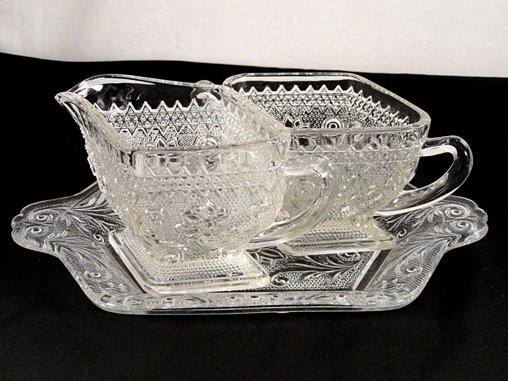 Vintage Indiana Sandwich Glass Pattern #170 Crystal Creamer and Sugar on Tray Vintage Indiana Sandwich Glass Pattern #170 Crystal Creamer and Sugar on Tray