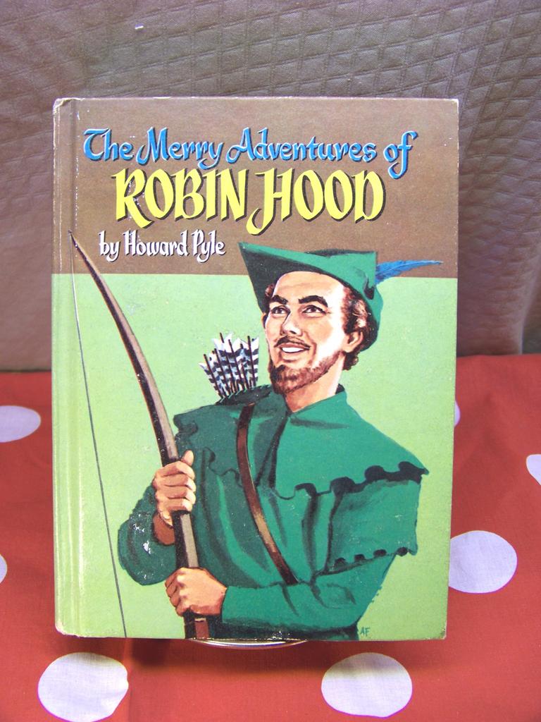 1955 ROBIN HOOD Hardback Book by Howard Pyle 1955 ROBIN HOOD Hardback Book by Howard Pyle