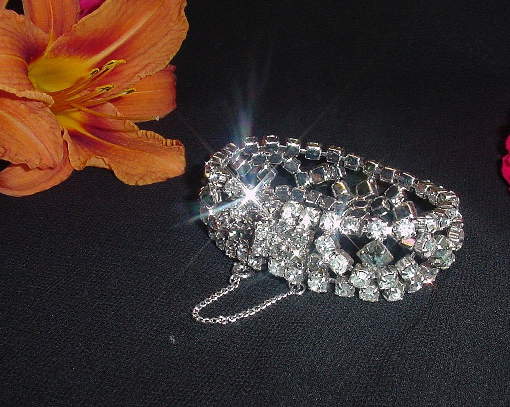 Vintage 1950's Gale Rhinestone Bracelet in original box Vintage 1950's Gale Rhinestone Bracelet in original box
