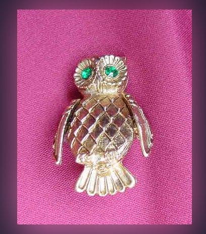 Vintage VANDA solid Perfume Owl Pin Green Rhinestone Eyes Vintage VANDA solid Perfume Owl Pin Green Rhinestone Eyes