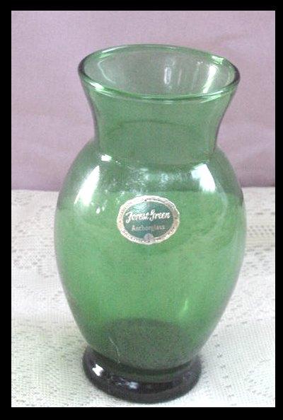 Anchor Hocking Forest Green Glass Vase with Original Foil Label Anchor Hocking Forest Green Glass Vase with Original Foil Label