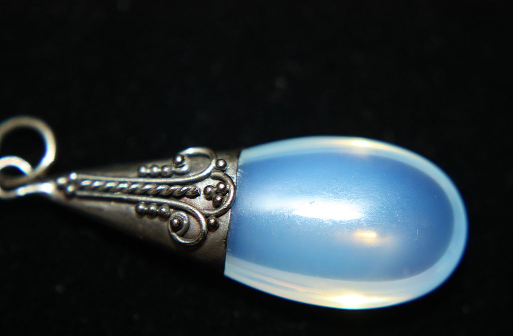 Vintage Opal Drop Pendant Ornate Cap Marked 925 Vintage Opal Drop Pendant Ornate Cap Marked 925