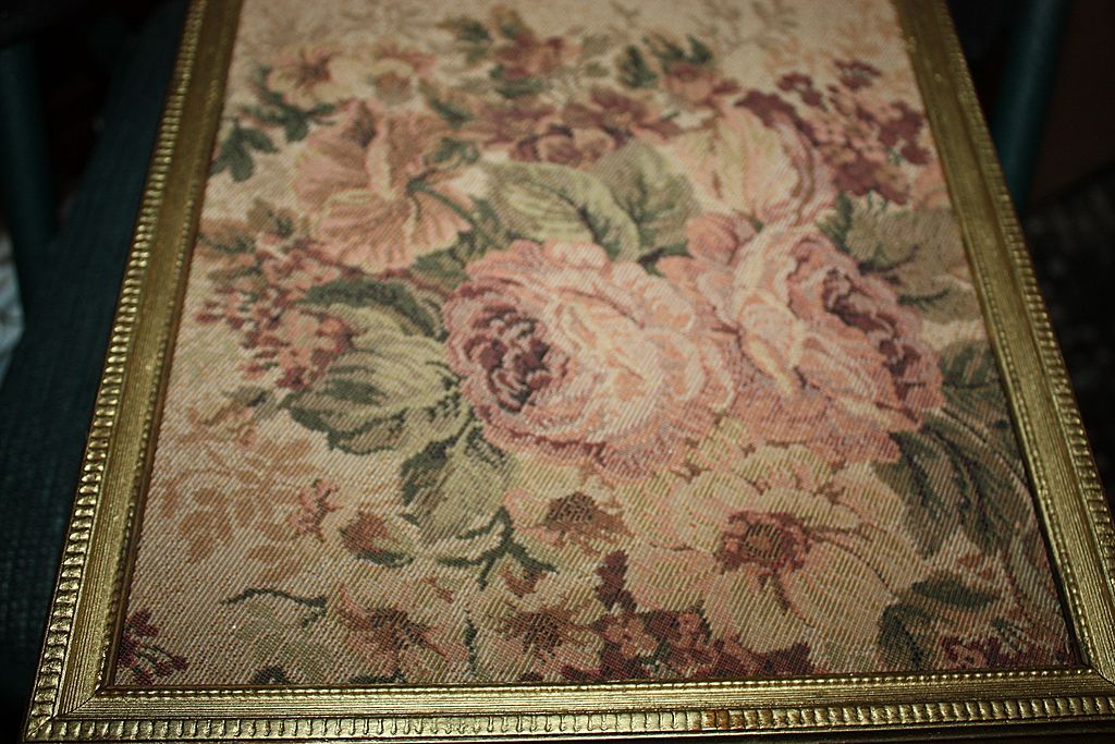 Antique Large French Tapestry Box Roses Trinket Floral Tole Needlepoint Gold Antique Large French Tapestry Box Roses Trinket Floral Tole Needlepoint Gold