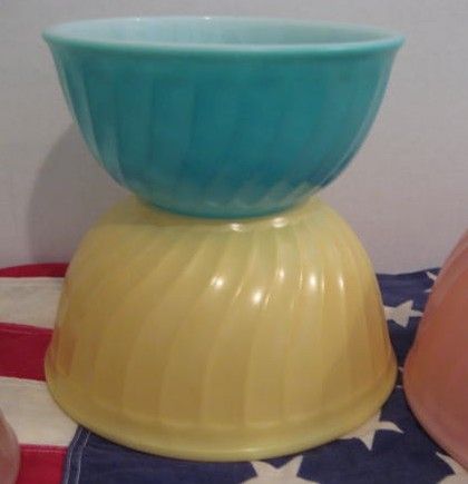 Complete Box Set of Fire King 4 Rainbow Mixing Bowl - Unused Complete Box Set of Fire King 4 Rainbow Mixing Bowl - Unused