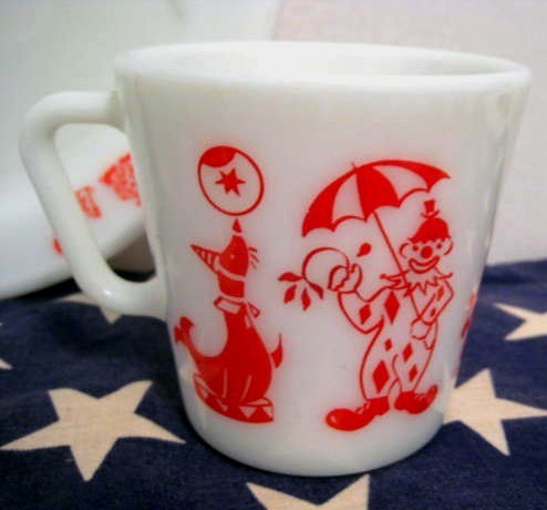 3 Piece Pyrex Circus Set - Plate Bowl Mug 3 Piece Pyrex Circus Set - Plate Bowl Mug