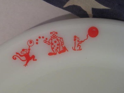 3 Piece Pyrex Circus Set - Plate Bowl Mug 3 Piece Pyrex Circus Set - Plate Bowl Mug