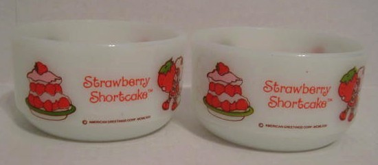4 Pieces Fire King Strawberry Shortcake 2 Bowls & 2 Mugs 4 Pieces Fire King Strawberry Shortcake 2 Bowls & 2 Mugs