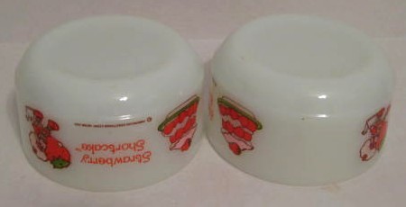 4 Pieces Fire King Strawberry Shortcake 2 Bowls & 2 Mugs 4 Pieces Fire King Strawberry Shortcake 2 Bowls & 2 Mugs
