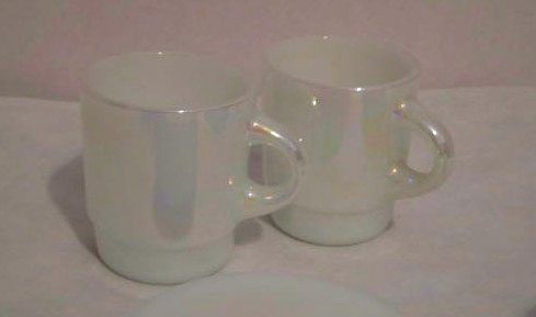 2 Fire King Aurora Mugs & 2 Bowls 2 Fire King Aurora Mugs & 2 Bowls
