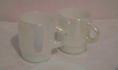 2 Fire King Aurora Mugs & 2 Bowls 2 Fire King Aurora Mugs & 2 Bowls