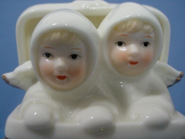 Adorable Porcelain Ring Box or Pill Box with Figural Top Adorable Porcelain Ring Box or Pill Box with Figural Top