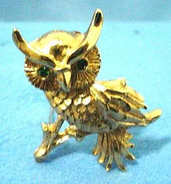Signed Monet Golden Owl Pin with Faux Emerald Eyes Signed Monet Golden Owl Pin with Faux Emerald Eyes