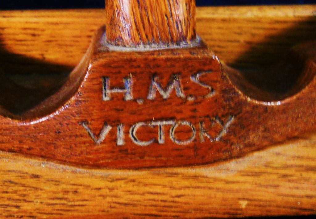 HMS Victory Oak Anchor Shape Pipe Rack HMS Victory Oak Anchor Shape Pipe Rack