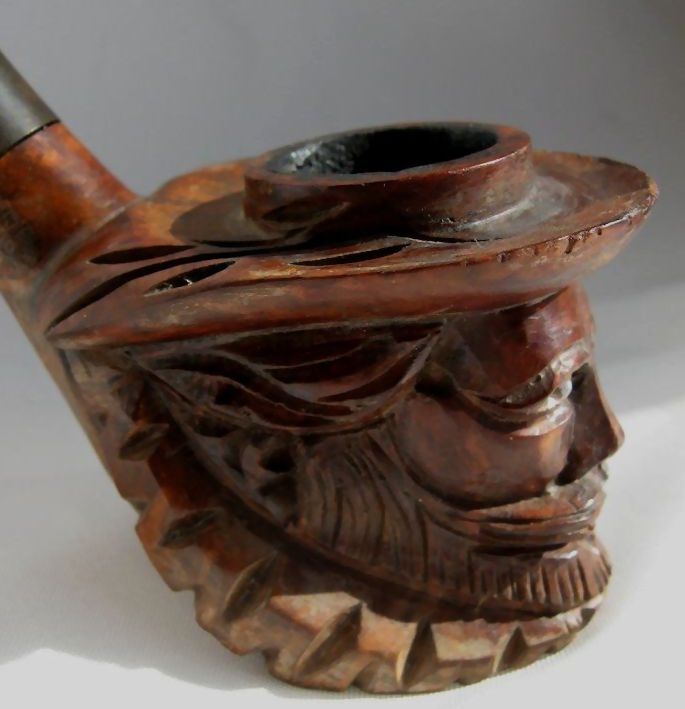 Carved Briar Tobacco Pipe Carved Briar Tobacco Pipe