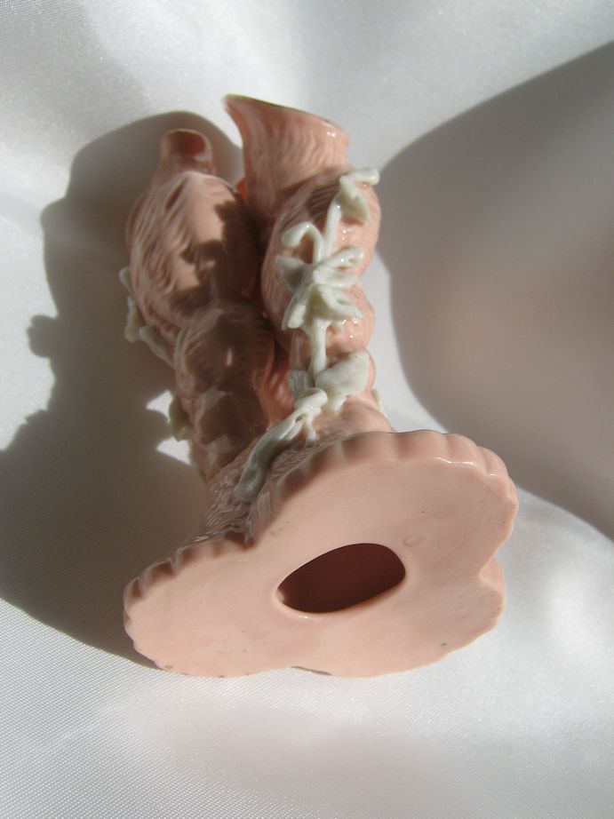 Porcelaine Seashell Triple Vase Porcelaine Seashell Triple Vase