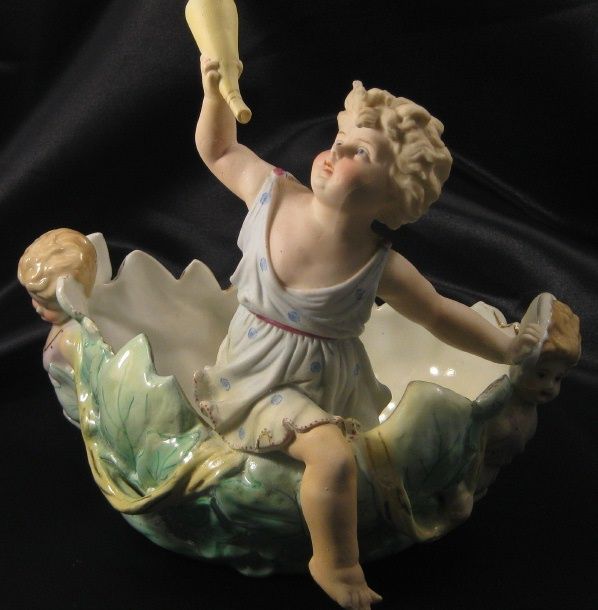 Porcelain Figural Center Piece Bowl Porcelain Figural Center Piece Bowl
