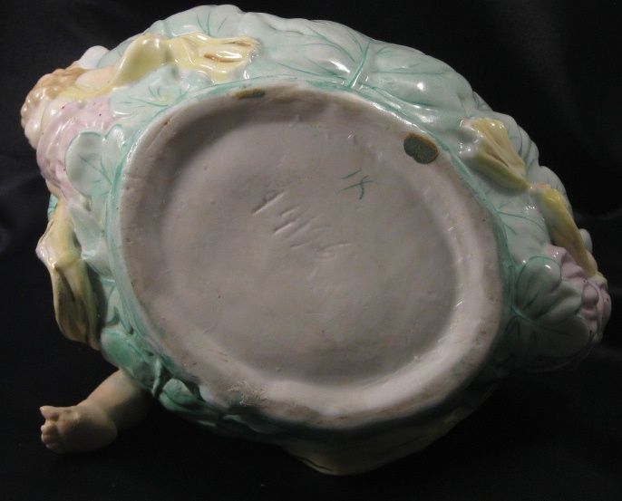 Porcelain Figural Center Piece Bowl Porcelain Figural Center Piece Bowl