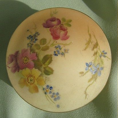 1913 Porcelain Royal Worcester Jar - England 1913 Porcelain Royal Worcester Jar - England