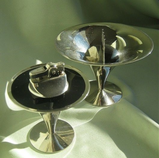 Contemporary Chrome Smoking Set Contemporary Chrome Smoking Set