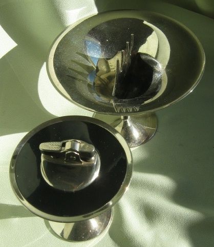 Contemporary Chrome Smoking Set Contemporary Chrome Smoking Set