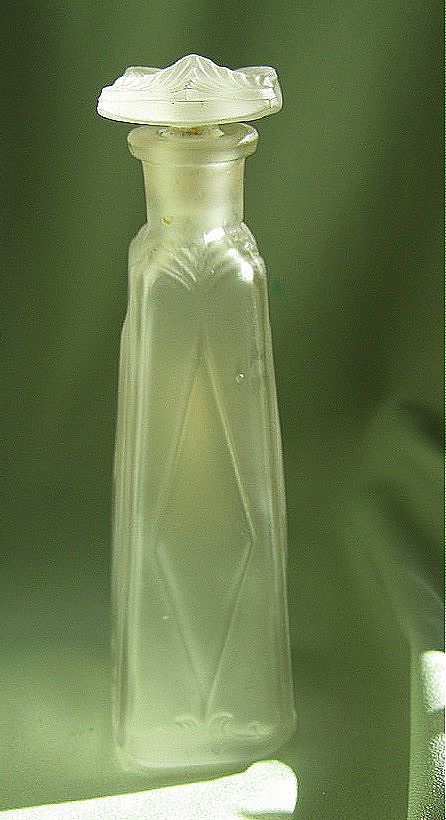 1925 Perfume Bottle "Crab Apple" * Frosted Stopper 1925 Perfume Bottle "Crab Apple" * Frosted Stopper