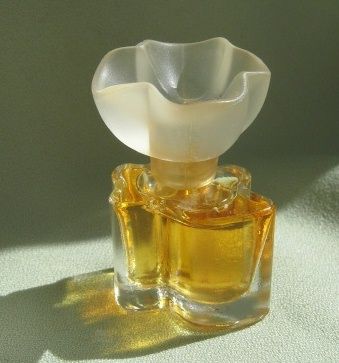 French "Oscar De Le Renta" Miniature Perfume French "Oscar De Le Renta" Miniature Perfume