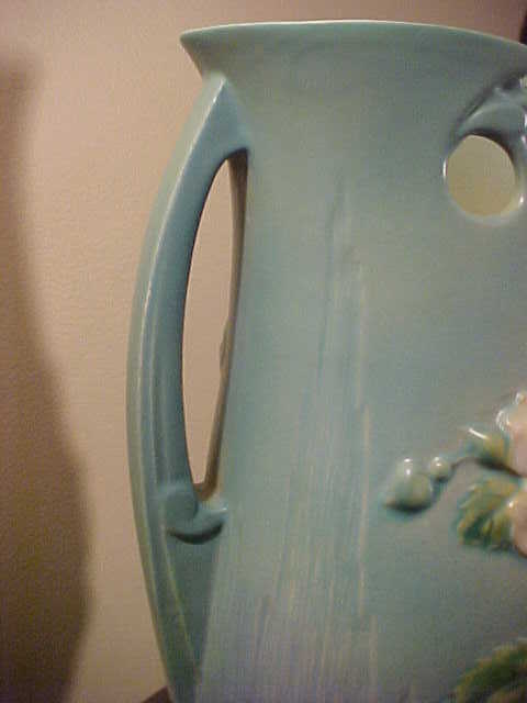 Excellent Roseville 992-15 White Rose Handled Vase Excellent Roseville 992-15 White Rose Handled Vase