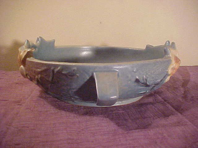 Excellent Condition Roseville Magnolia Handled Bowl #448-8 Excellent Condition Roseville Magnolia Handled Bowl #448-8