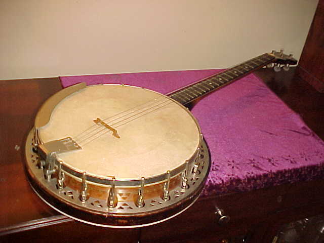 Nice Vintage Full Size 4-String Banjo w/Case & Ready to Play Nice Vintage Full Size 4-String Banjo w/Case & Ready to Play