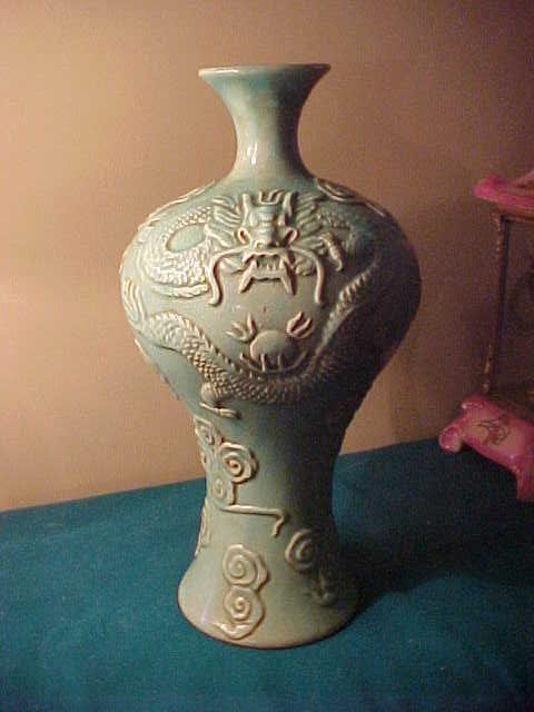 Excellent Early Jade Green Dragon Oriental 17" Vase Excellent Early Jade Green Dragon Oriental 17" Vase